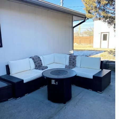 Centrally Located Park Place 018192