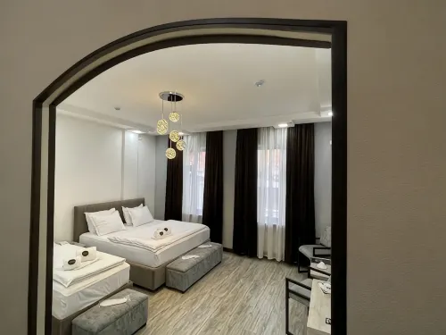 Shosh Palace Hotel
