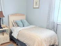 Charming 3-bedroom house near downtown Marshfield Hotels in Webster County