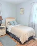 Charming 3-bedroom house near downtown Marshfield