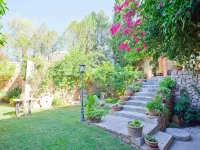 Charming rural house renovated located in the middle of the island. Hotels in Lloseta