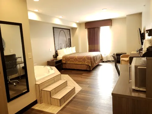 Super 8 by Wyndham St. Louis North - 2-Star