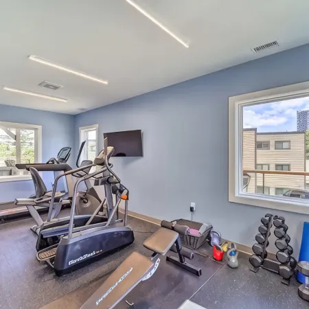 Sugar Ski in/out 1BR 1BA views/pool/sauna/hot tub
