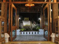 Nampiangdin Boutique Hotel Hoteles cerca de Puerta de Wat