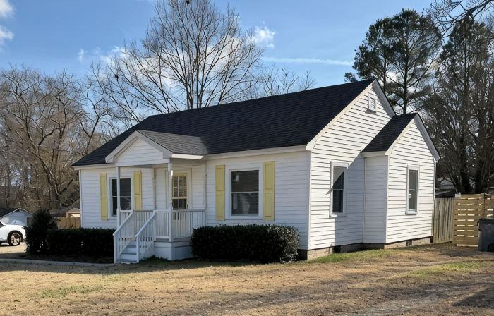 Sunny Side - Circa 1930's- Updated Bungalow Located in the Historic District.