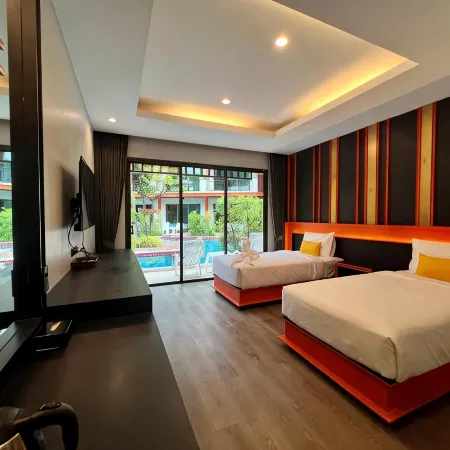 WOW PHUKET Отели рядом с достопримечательностью «Ват-Чалонг»