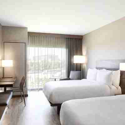 AC Hotel by Marriott Irvine Rooms