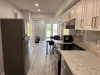 Whitby Gateway - 2BR 3BD 2WR Kitchen Laundry