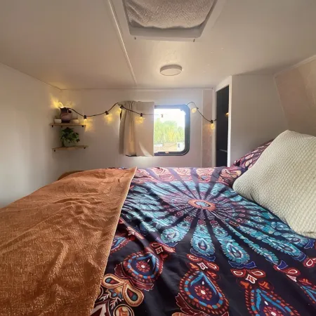 Stay in Grace: Beautiful Renovated Camper in Mountain Wine Country of Paonia