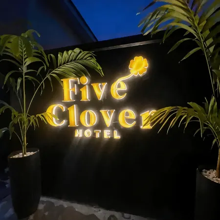 Five Clover Hotel Ilupeju