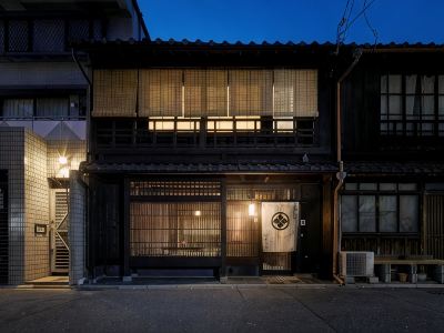 Kyoto Urushiro Wakasaya