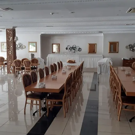 Premier Vista Hotel