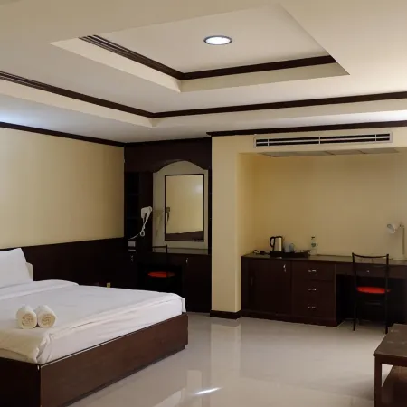 Auychai Grand Hotel