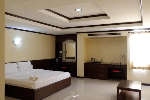Auychai Grand Hotel
