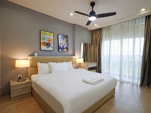 4pax King Bed 2BR Encorp Marina - Hot Tub