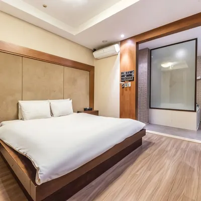 Nowon Ritz Hotel Các khách sạn gần Thư viện Dobong Miracle