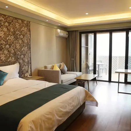 YiXinJu(A house in a good and warm mood)