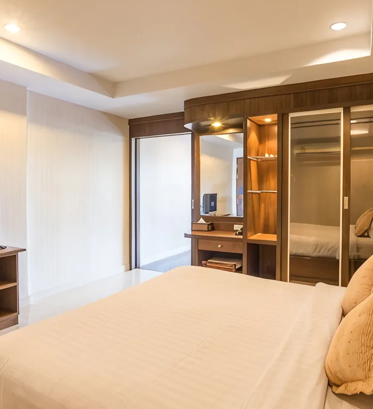 ห้องดีลักซ์เชื่อมกับสระว่ายน้ำ