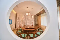 Yilong Yulu Hotel