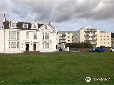 Broom Lodge Hotels in 