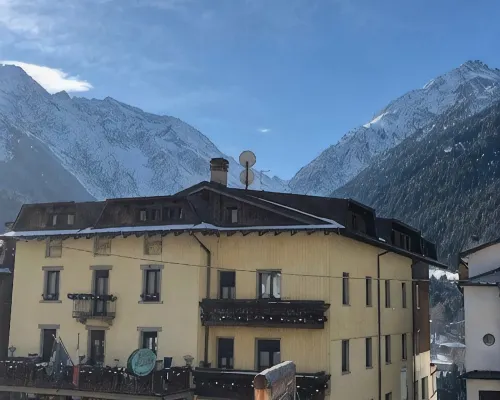 Hotel Sciatori 3 Stelle Superior Ξενοδοχεία στην πόλη Temu