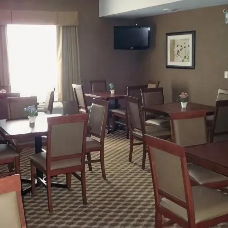 Comfort Inn & Suites