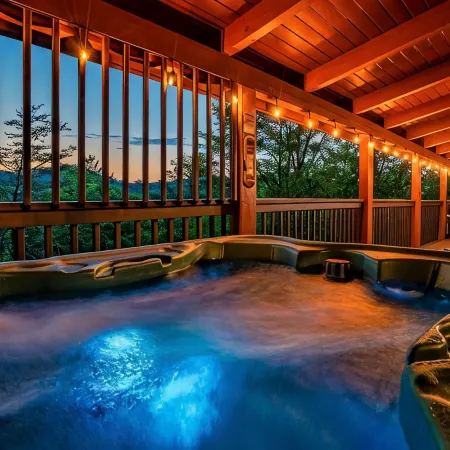 Mooseberry Ridge 2 Mstr Bdrm Suites Hot Tub*Game Rm*Fast WiFi*Seasonal Pool
