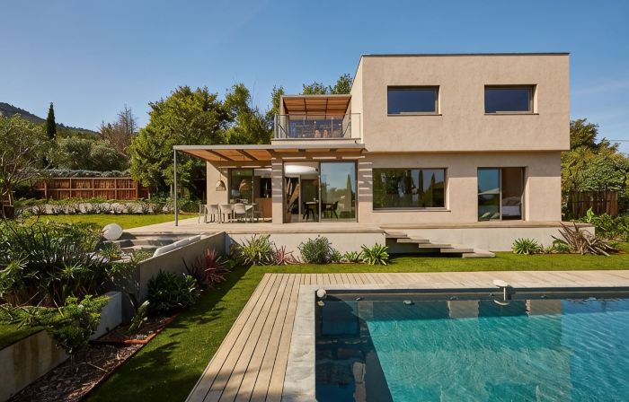 Villa Filao with Infinity Pool 10 Minutes from the Beaches of Argeles Sur Mer.