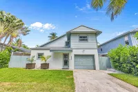 Amazing Tropical Pool House Delray Near Ocean- 4 bedrooms 3 baths- - 4-نجوم