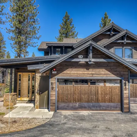 Schaffer's Mill Luxurious Mountain Escape w/ Hot Tub, BBQ, Firepit & EV Charger