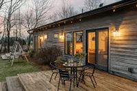 Wellness Retreat with Hot Tub, Gym, Cold Plunge, Office