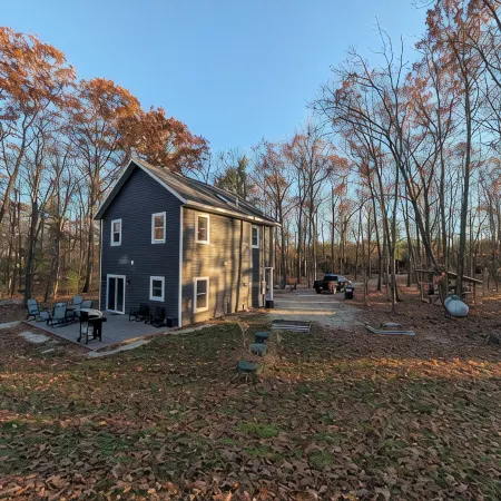 Quiet Home in the woods