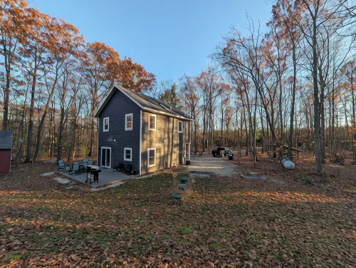 Quiet Home in the woods