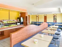 Ibis Budget Saint-Étienne Stade - breakfast