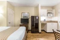 Suburban Studios Near University of North Carolina-Charlotte - 2-Star
