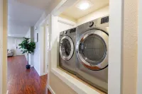 Marbella Lane Triplex San Jose 11‑ to Levi’s - Homestays