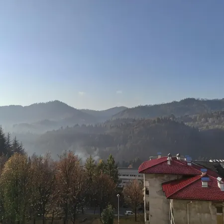 Sunny apartment with a wonderful view, parking.