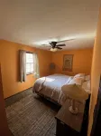 Intimacy Suite- AdultRoom-Spa House w/Hot Tub-420 Friendly-Hiking trails & more!