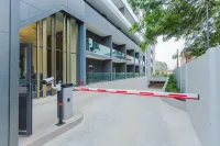 Accra Luxury Apartments @ The Lennox - Bãi đậu xe