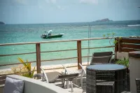 Villa Yvantino beachfront ( 2 bedroom )
