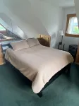 Hillside Haven - Amazing views with a hot tub!