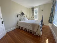Stockbridge Village Cottage With Mountain View’s and walk to town - 무료 와이파이