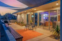 SO GORGEOUS! Luxurious Home w/HOT Tub & Views!!! - Wi-Fi