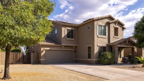 Main Floor King Room Plus 4 Bedroom Upstairs w/ Game Room & Heated Pool