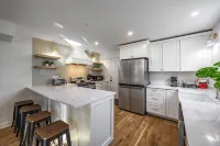 Near Ravinia and Navy Base, charming 3-bedroom house in peaceful Highland Park - 4 estrellas