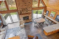 Shanty Creek 4-Season Chalet: Skiing, Lakes, Golf Courses & Trails - Chalets