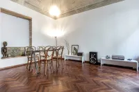 Cennano Suite - enter apartment