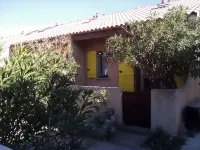 House 50m from the beach.