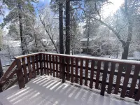 Cozy Cabin, 4 Beds-Dog friendly-15min Drive to to Ski Resort, Fenced yard - 小木屋