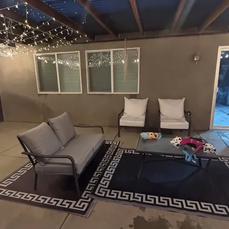 Charming 4-Bedroom House in Lovely Bakersfield with AC, WiFi, Enjoy a Hot Tub